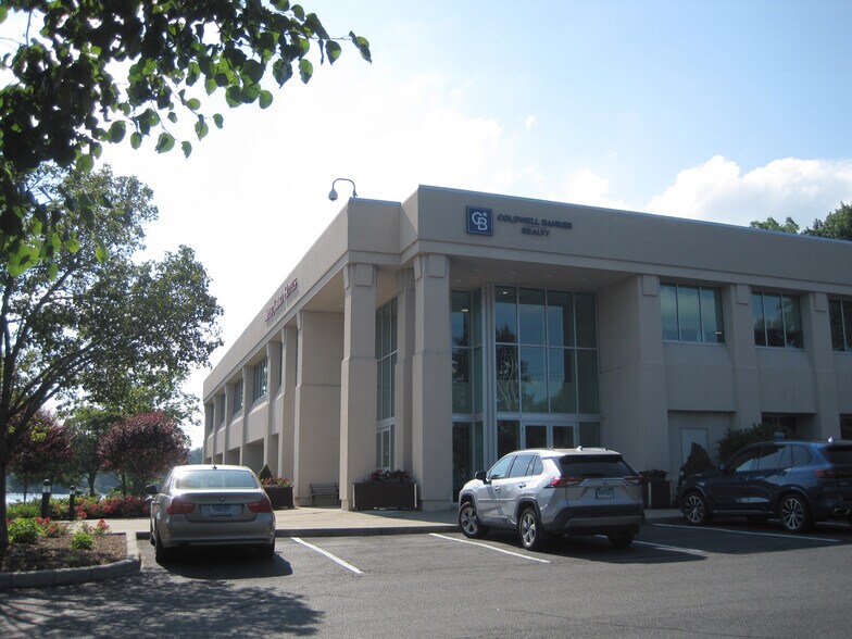 More Photos Of 7 Kenosia Ave, Danbury Office For Lease