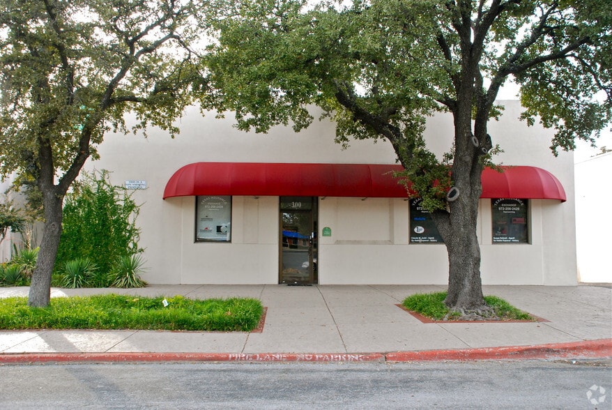 More Photos Of 3501 N Macarthur Blvd, Irving Medical For Sale