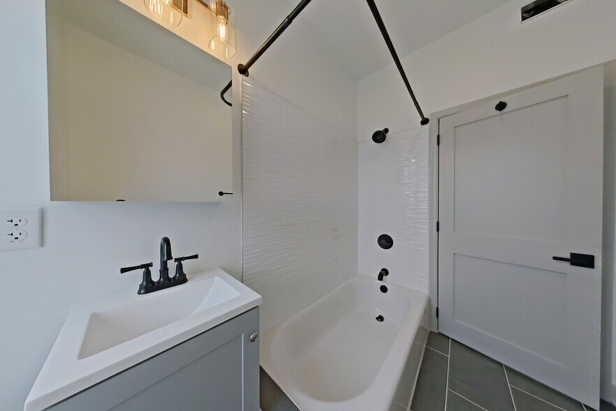 More Photos Of 201 Rochelle Ave, Philadelphia Multifamily For Sale