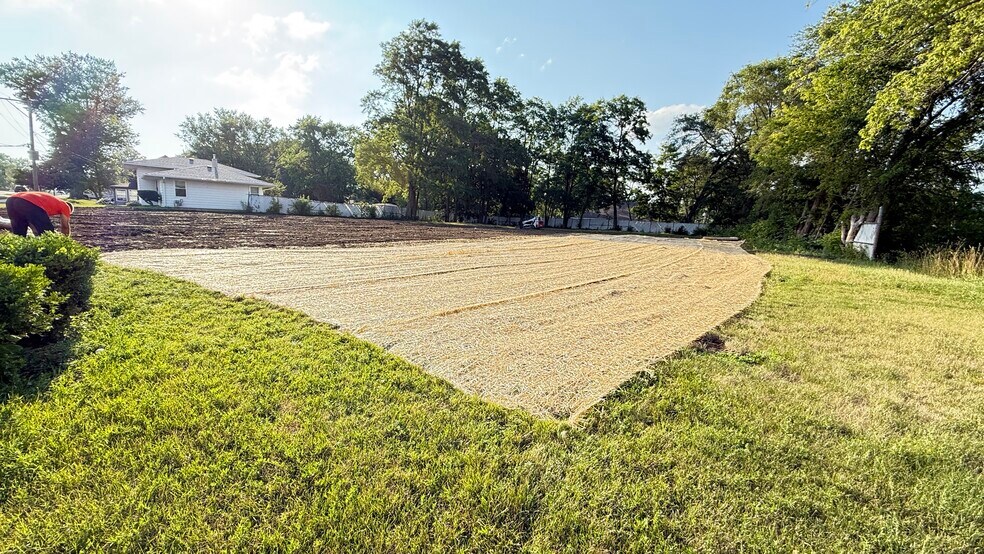 Primary Photo Of 222 W Main St, Carpentersville Land For Sale