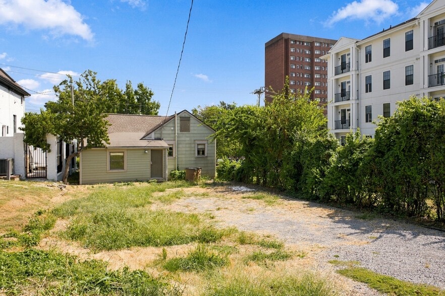 More Photos Of 321 29th Ave N, Nashville Office Residential For Sale