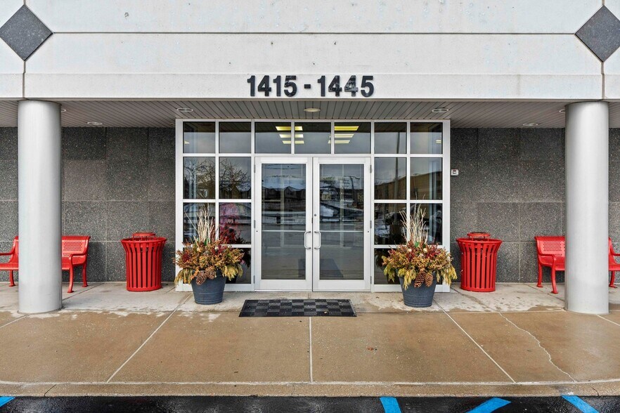 More Photos Of 1415-1445 Eagle Ridge Dr, Schererville Office For Lease