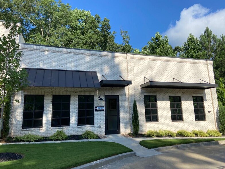 More Photos Of 6110 McFarland Station Dr, Alpharetta Medical For Lease