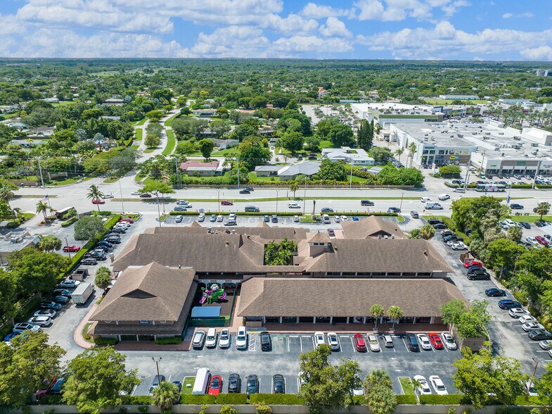 More Photos Of 10471 N Kendall Dr, Miami Storefront Retail Office For Lease