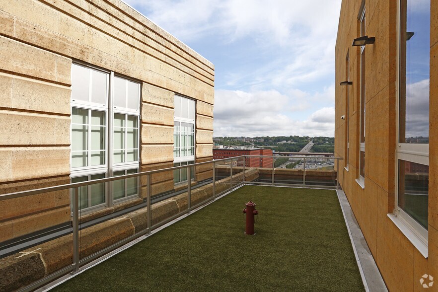 More Photos Of 180 Kellogg Blvd E, Saint Paul Apartments For Lease