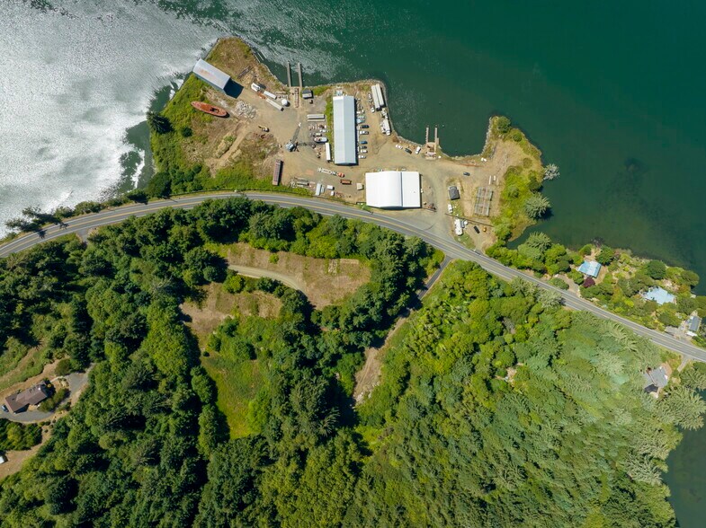 More Photos Of 5262 Yaquina Bay Rd, Newport Marina For Sale