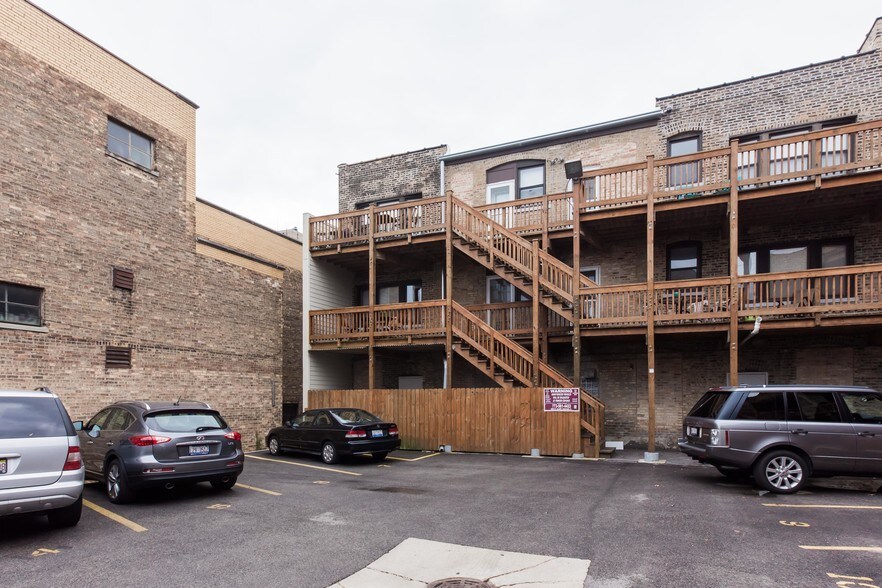 More Photos Of 1338-1346 W Irving Park Rd, Chicago Apartments For Lease