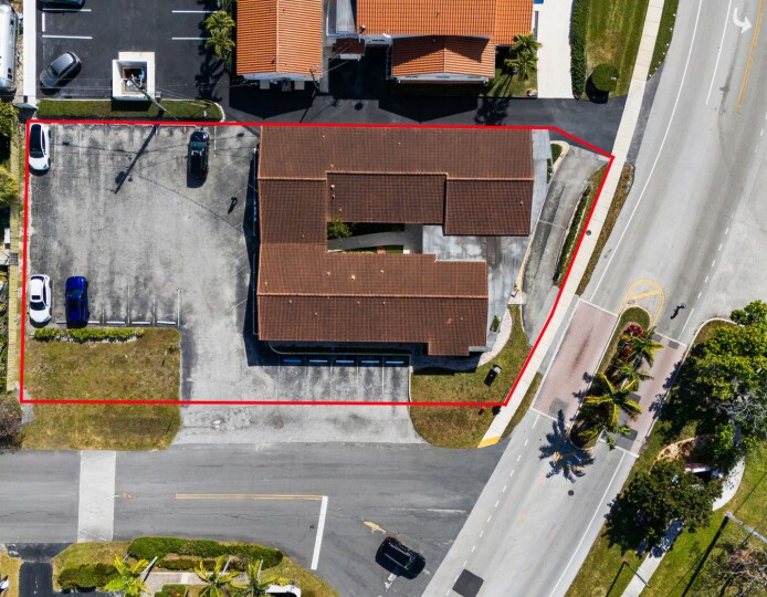 More Photos Of 1130 Bayview Dr, Fort Lauderdale Medical For Lease