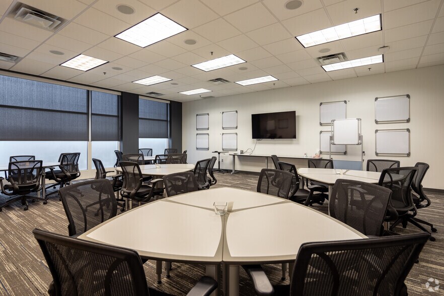 More Photos Of 280 Towerview Ct, Cary Office For Lease