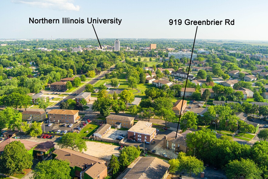 More Photos Of 919 Greenbrier Rd, Dekalb Apartments For Sale