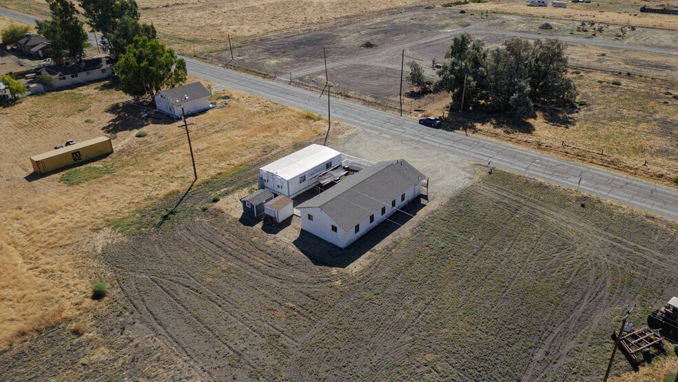 More Photos Of 21562 Reynolds Ave, Dos Palos Religious Facility For Sale