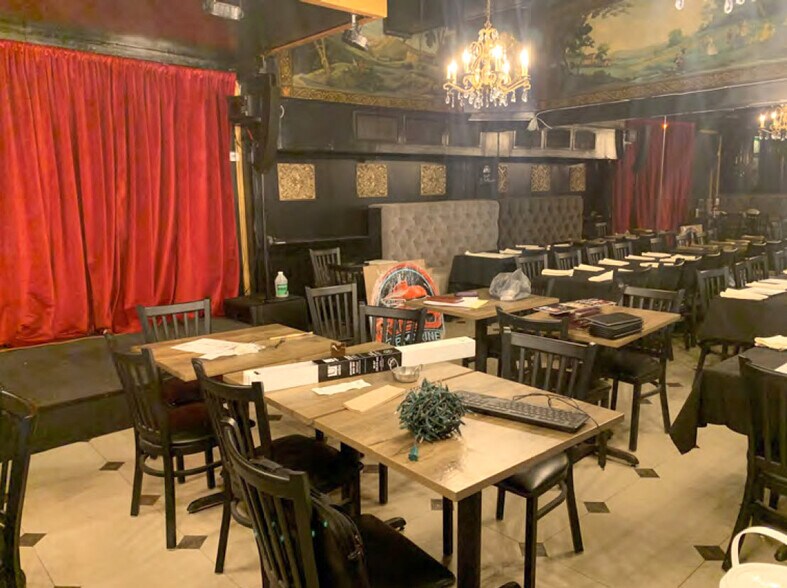 More Photos Of 219 N 21st Ave, Hollywood Storefront Retail Office For Sale