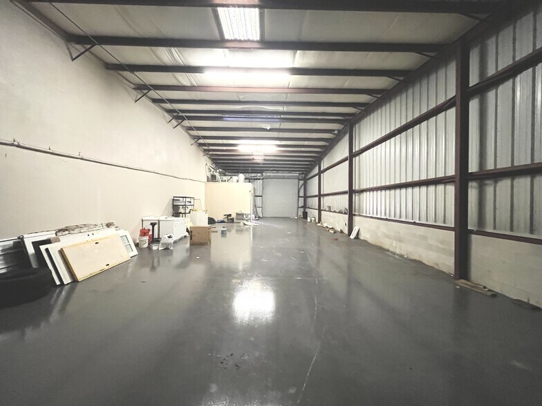 More Photos Of 2306-2390 Old Combee Rd, Lakeland Unknown For Lease