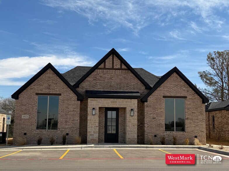 Primary Photo Of 6923 82nd st, Lubbock Office For Lease