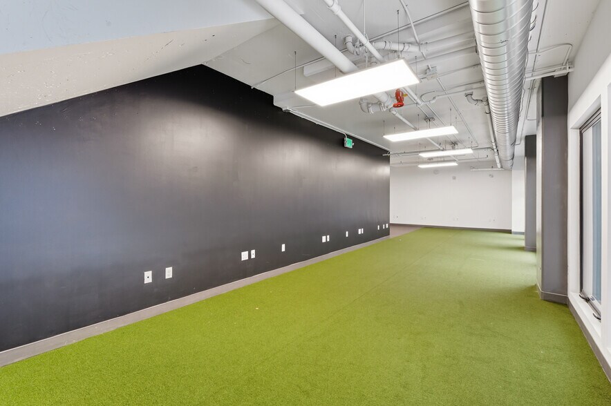 More Photos Of 1717 17th St, San Francisco Apartments For Lease