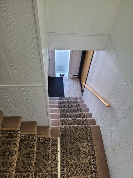 More Photos Of 205 A St, Fairbanks Hotel For Sale