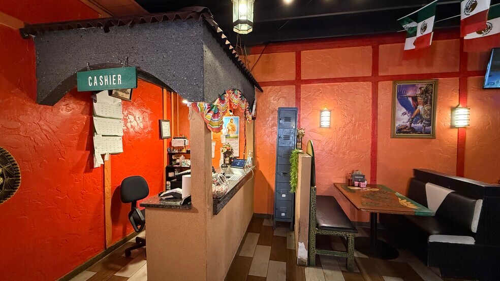 More Photos Of 1310 S Muskogee Ave, Tahlequah Restaurant For Sale