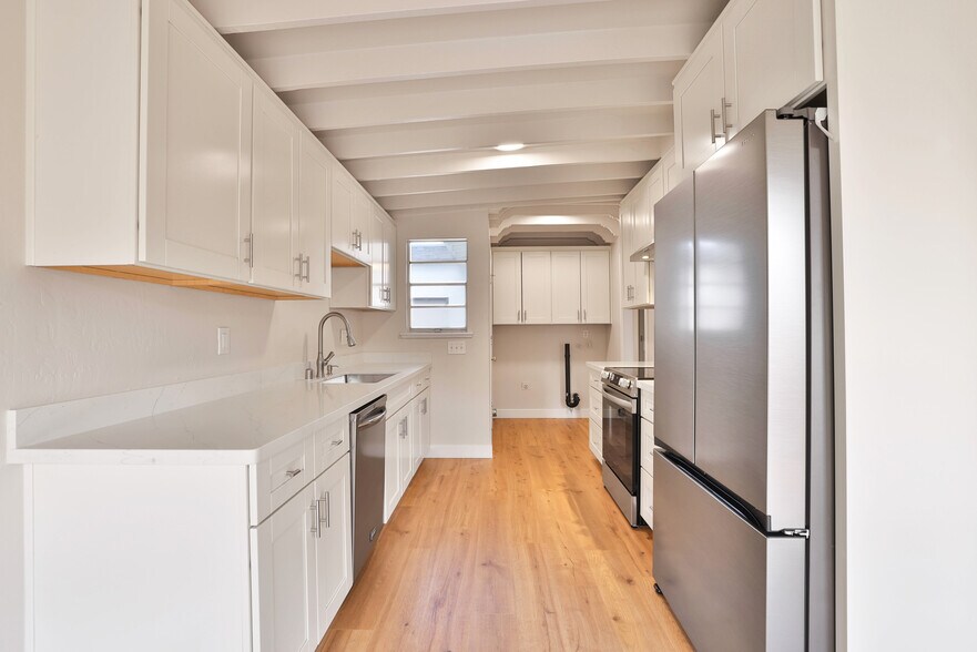 More Photos Of 992 Gale Dr, Campbell Apartments For Sale