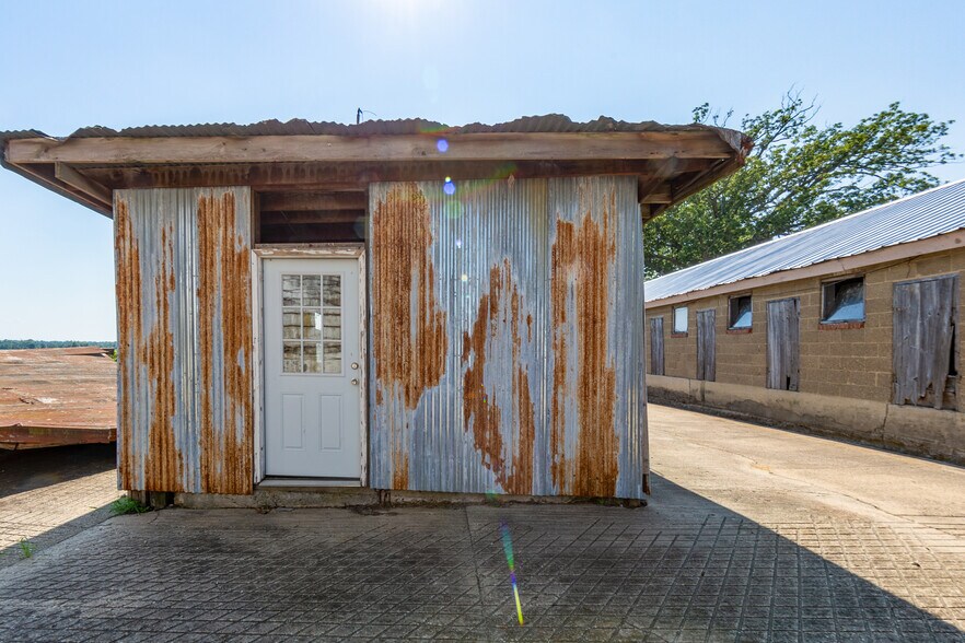 More Photos Of 27058 Mount Pleasant Rd, Columbus Winery Vineyard For Sale