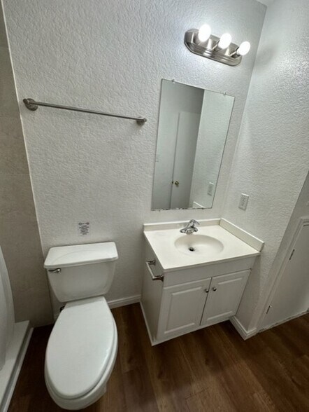 More Photos Of 926 Drury Ln, San Antonio Apartments For Sale