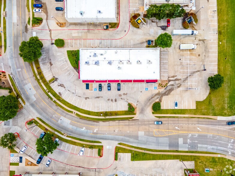 More Photos Of 2420 S Stemmons Fwy, Lewisville Unknown For Lease