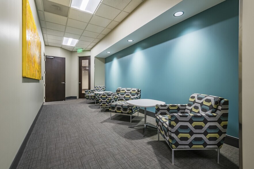 More Photos Of 500 Colonial Center Pky, Roswell Office For Lease