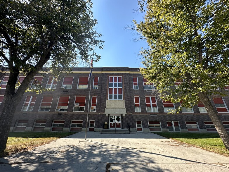 Primary Photo Of 410 Colorado Ave, Laurel Office For Sale