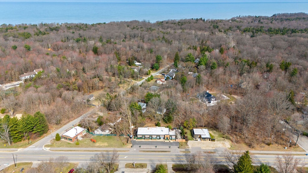 More Photos Of 13662 Red Arrow Hwy, Harbert Hotel For Sale