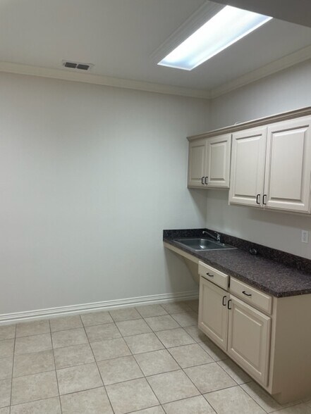 More Photos Of 8751 Collin McKinney Pky, McKinney Office Residential For Lease