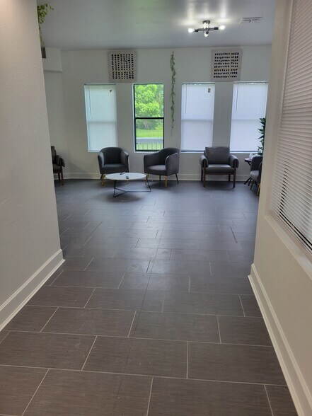More Photos Of 5218 Jammes Rd, Jacksonville Medical For Lease