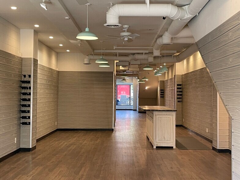 More Photos Of 355 Hartz Ave, Danville Storefront Retail Office For Lease