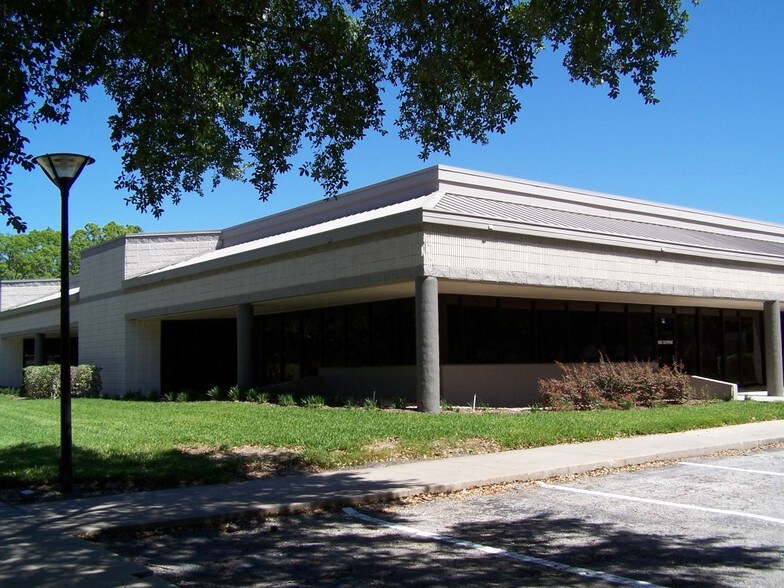 More Photos Of 6680 Southpoint Pky, Jacksonville Office For Lease