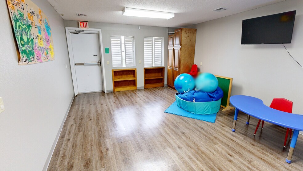 More Photos Of 4055 N 2nd St, Rogers Religious Facility For Sale