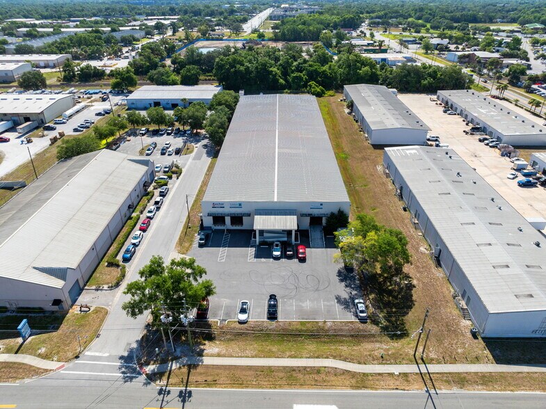 More Photos Of 1356 Bennett Dr, Longwood Distribution For Sale