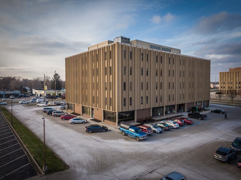 Primary Photo Of 4701 N Keystone Ave, Indianapolis Office For Lease