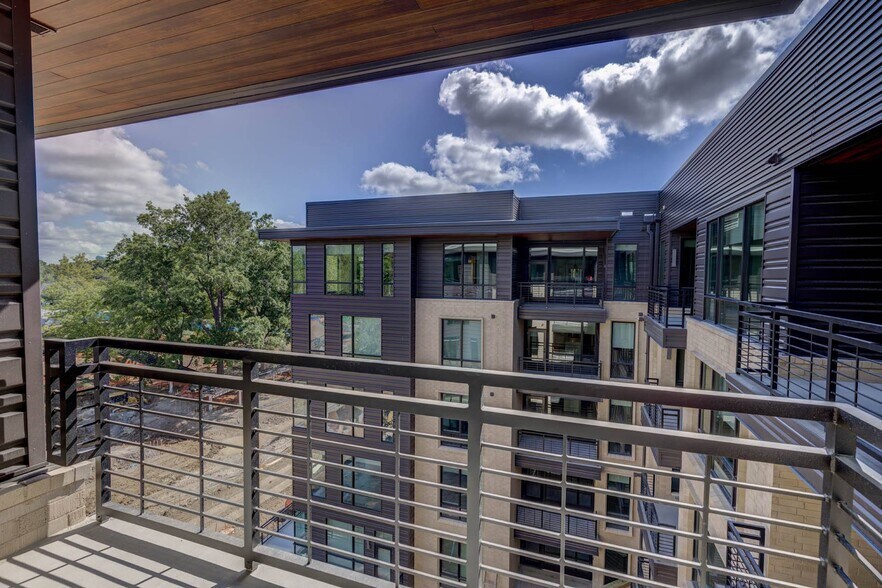 More Photos Of 352 S Walker St, Cary Apartments For Lease