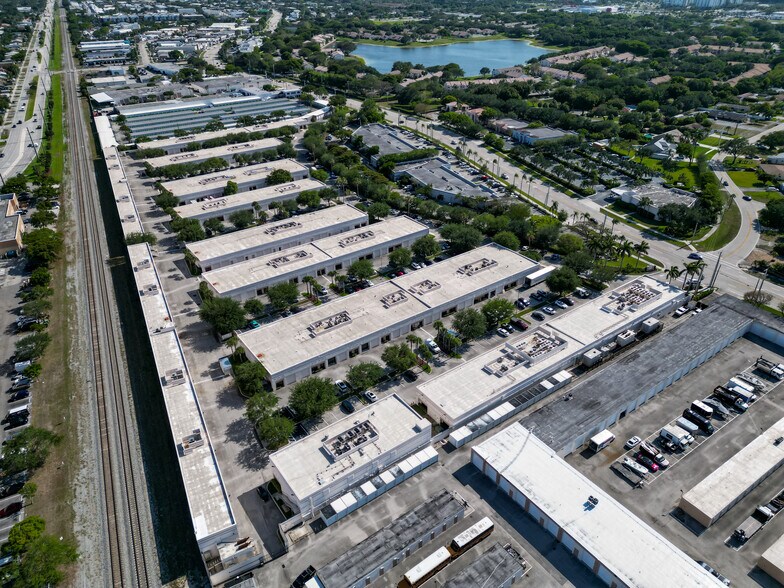 More Photos Of 3500 NW Boca Raton Blvd, Boca Raton Flex For Lease