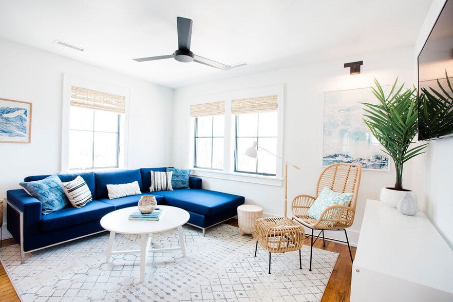 More Photos Of 112 Cape Fear Blvd, Carolina Beach Freestanding For Sale