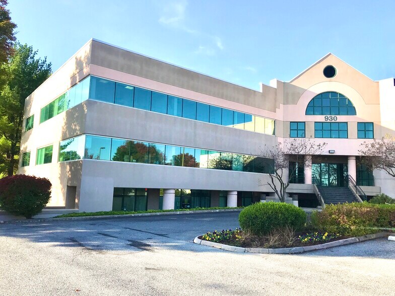 More Photos Of 930 Red Rose Ct, Lancaster Medical For Lease