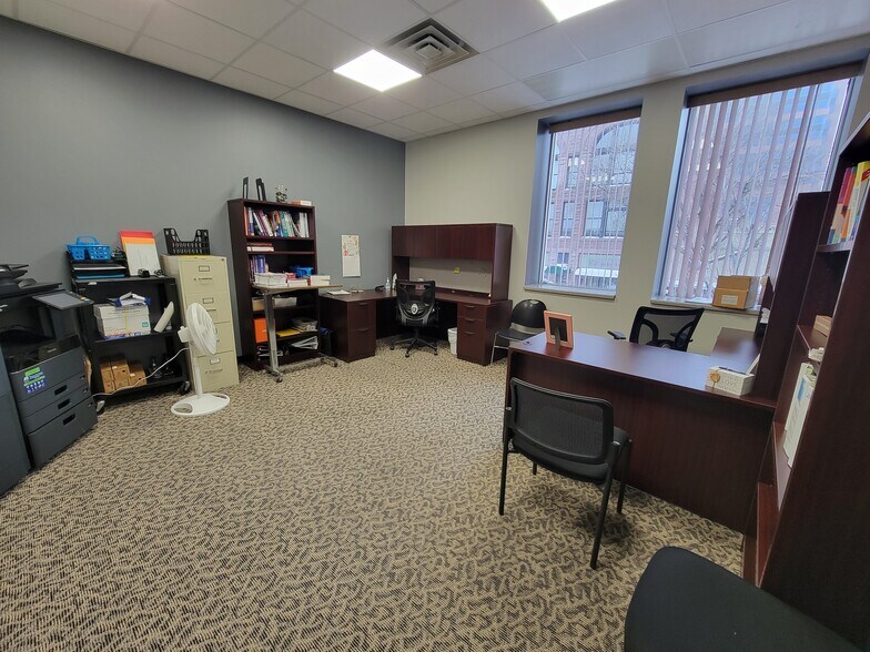 More Photos Of 114 S Main Ave, Sioux Falls Office For Lease