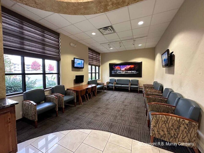 More Photos Of 3250 S Delaware Ave, Springfield Medical For Sale