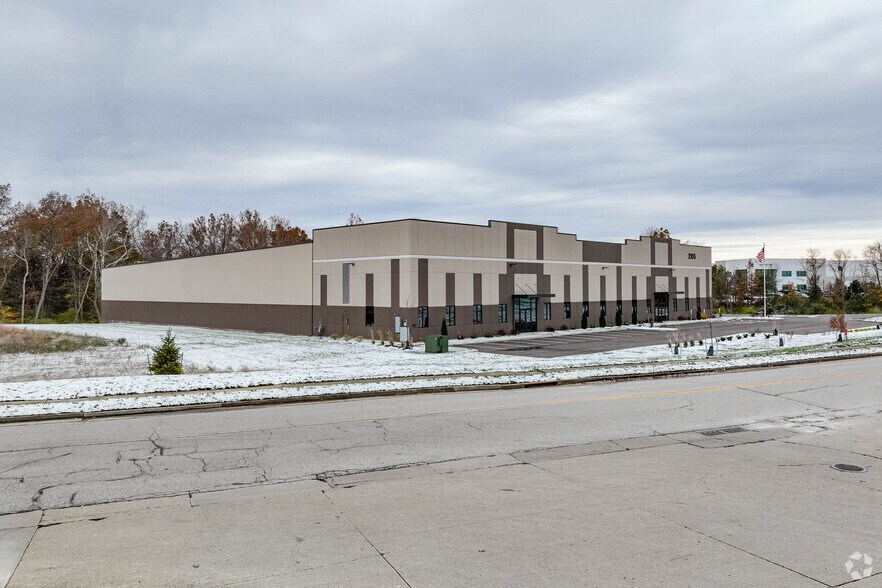 More Photos Of 2105 Gateway Blvd, Hebron Warehouse For Sale