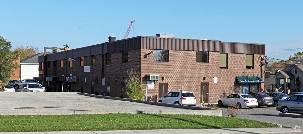 More Photos Of 108-122 Athol St, Whitby General Retail For Lease