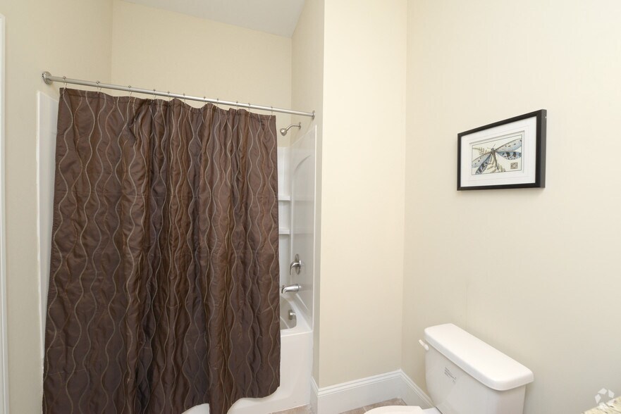 More Photos Of 12 Eagle St, Providence Apartments For Lease