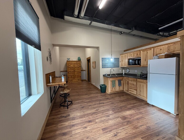 More Photos Of 123 S Cleveland Ave, Loveland Office For Sale