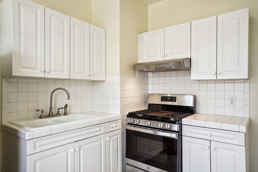 More Photos Of 105-111 Richland Ave, San Francisco Apartments For Sale