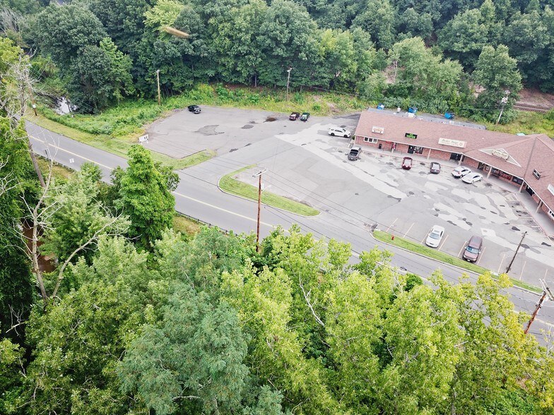 More Photos Of 420 Union St, Westfield Land For Lease