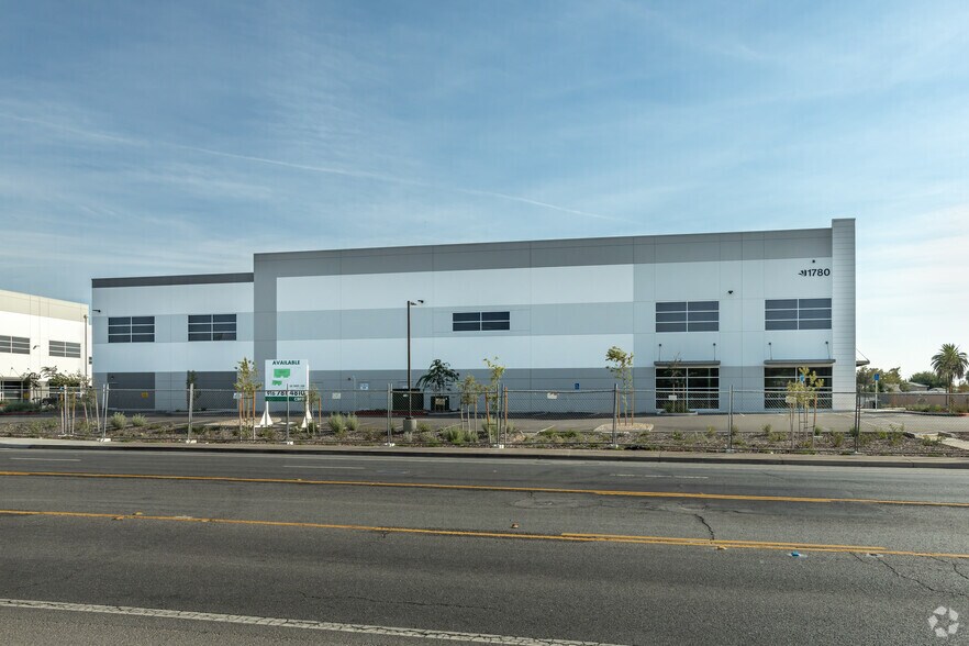 More Photos Of 1780 Bell Ave, Sacramento Warehouse For Lease