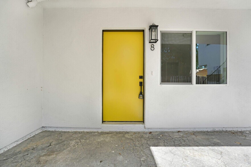 More Photos Of 6626 Darby Ave, Reseda Apartments For Sale