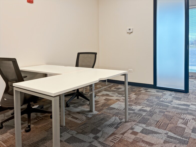 More Photos Of 51-181 S 1st St, St Charles Coworking Space